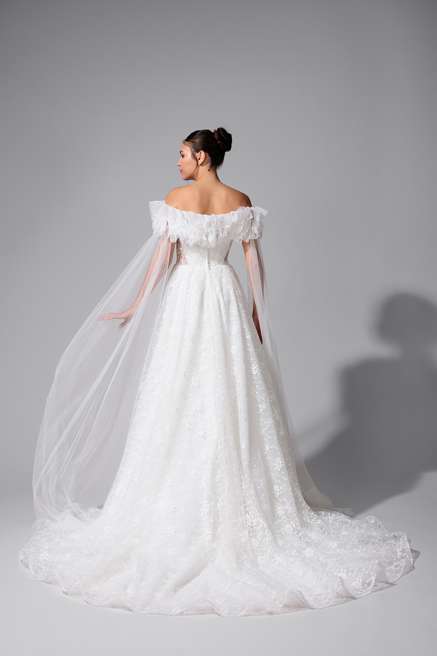 BEL22703_2.1 copie BEL22703 Collection Bella 2027 robe de mariée fluide
