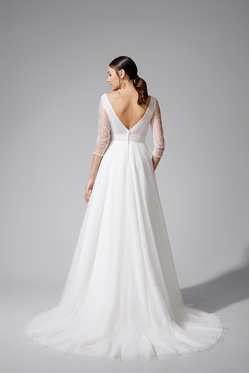 BEL22704_2 copie La robe de mariée fluide en tulle BEL22704 - Collection Bella 2027