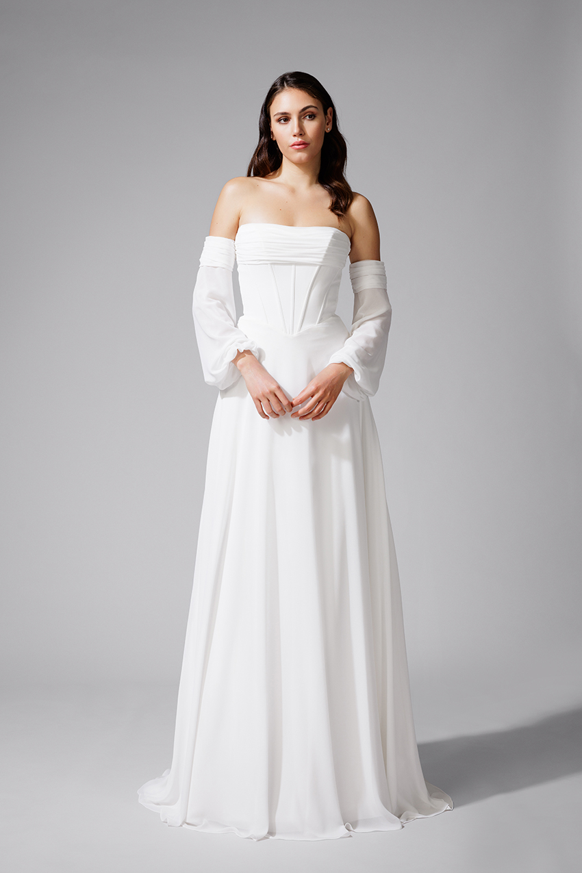 BEL22718_1.1 copie Robe de mariée BEL22718 Bella en mousseline à manches longues.